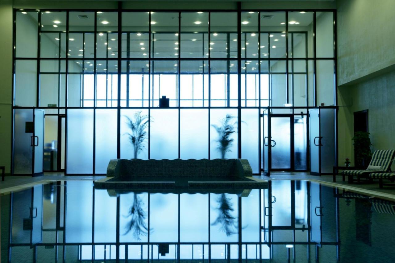 Ramada Hotel&Suites by Wyndham Ajman Bagian luar foto