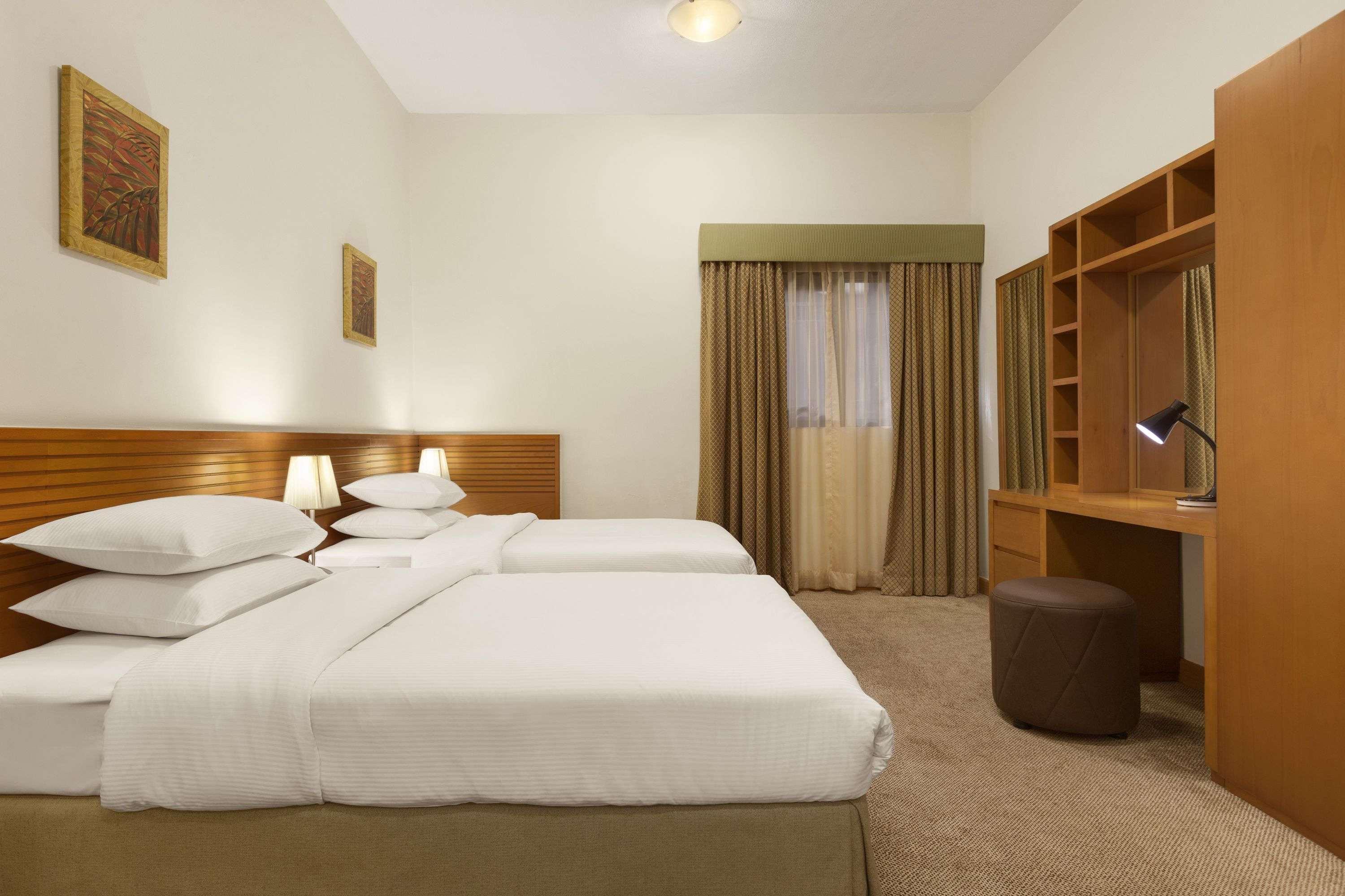 Ramada Hotel&Suites by Wyndham Ajman Bagian luar foto