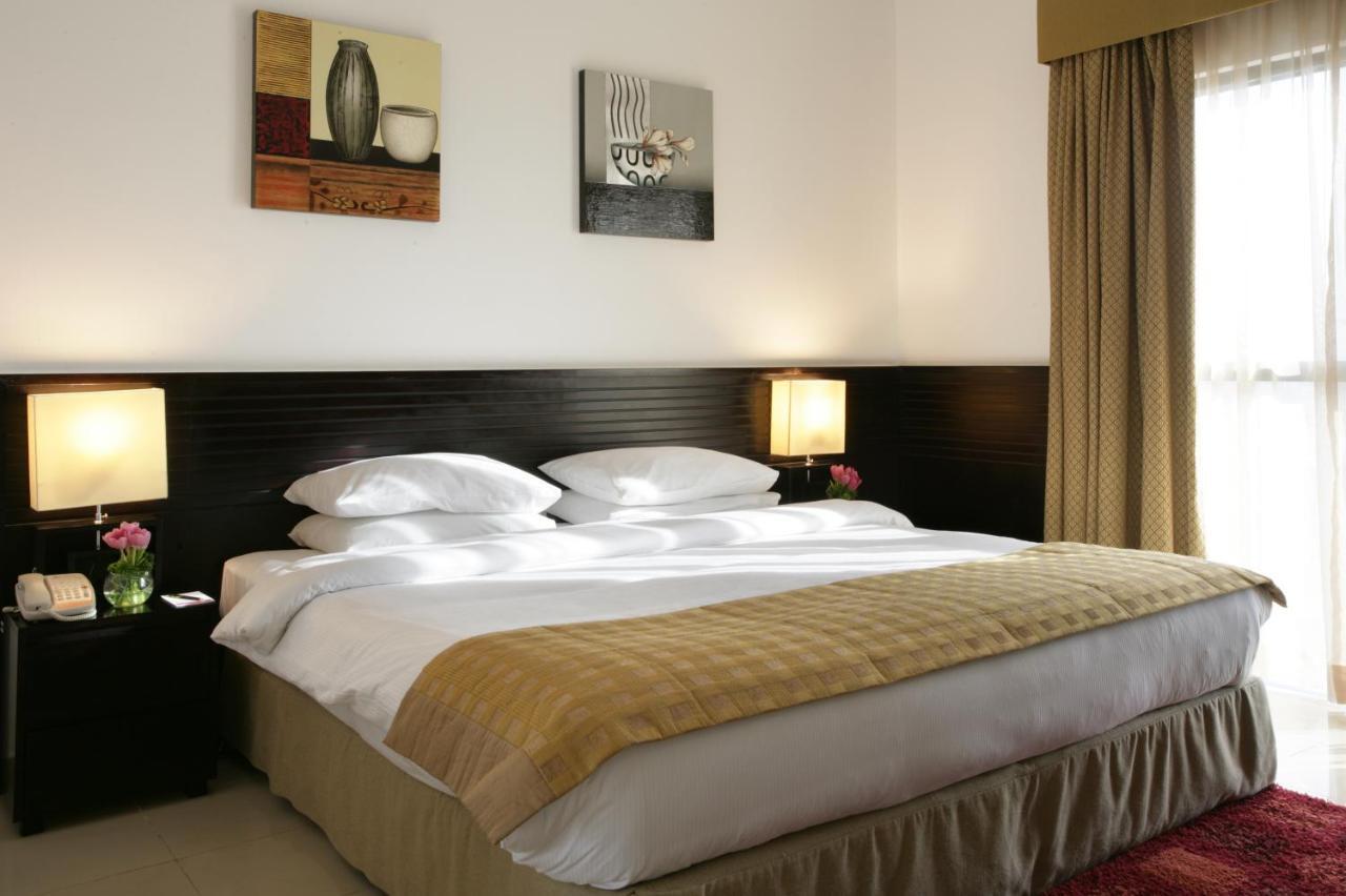 Ramada Hotel&Suites by Wyndham Ajman Bagian luar foto